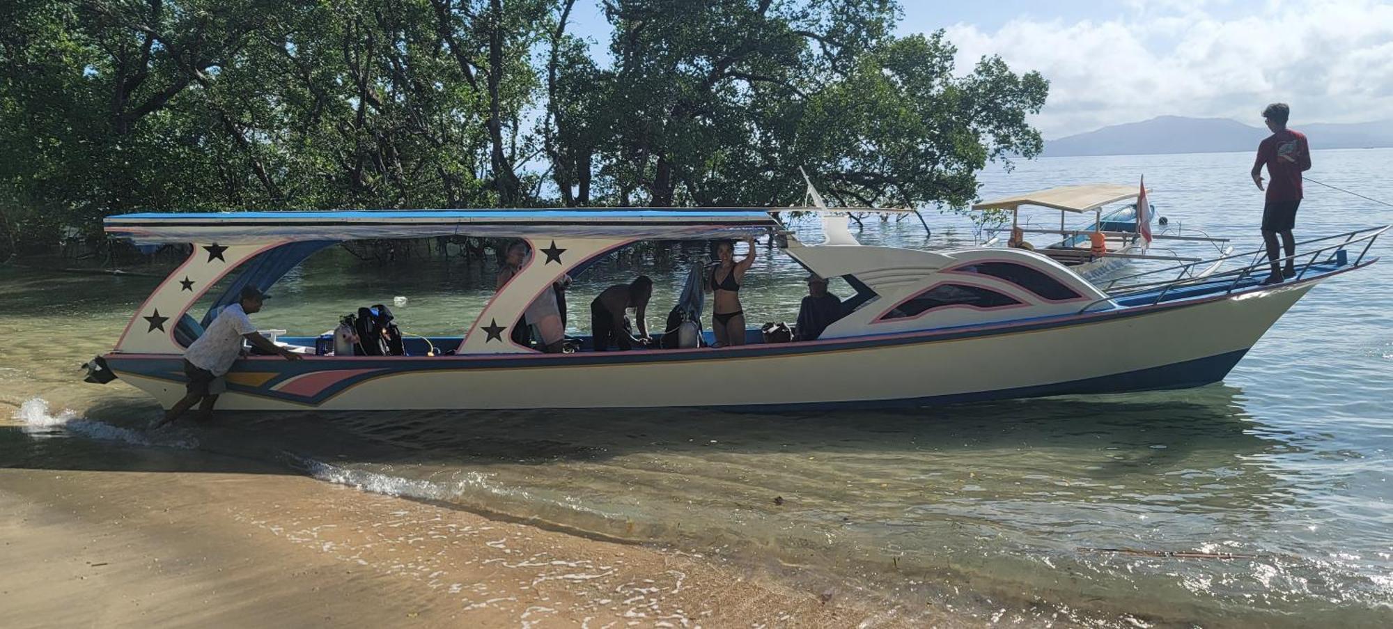 Bunaken Villa Queen'S Dive Manado Ngoại thất bức ảnh